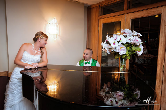 playing_piano_for_the_bride