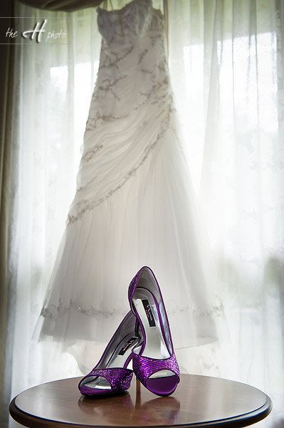 wedding_dress_and_shoes