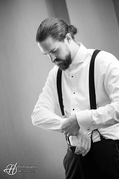 balck and white portrait of the groom