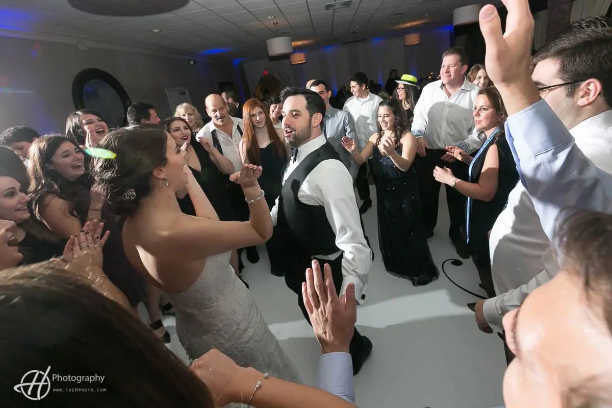 jewish-wedding-party