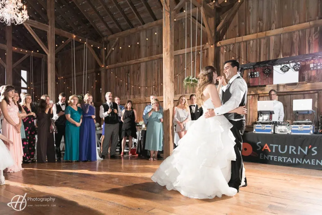 wedding in the barn
