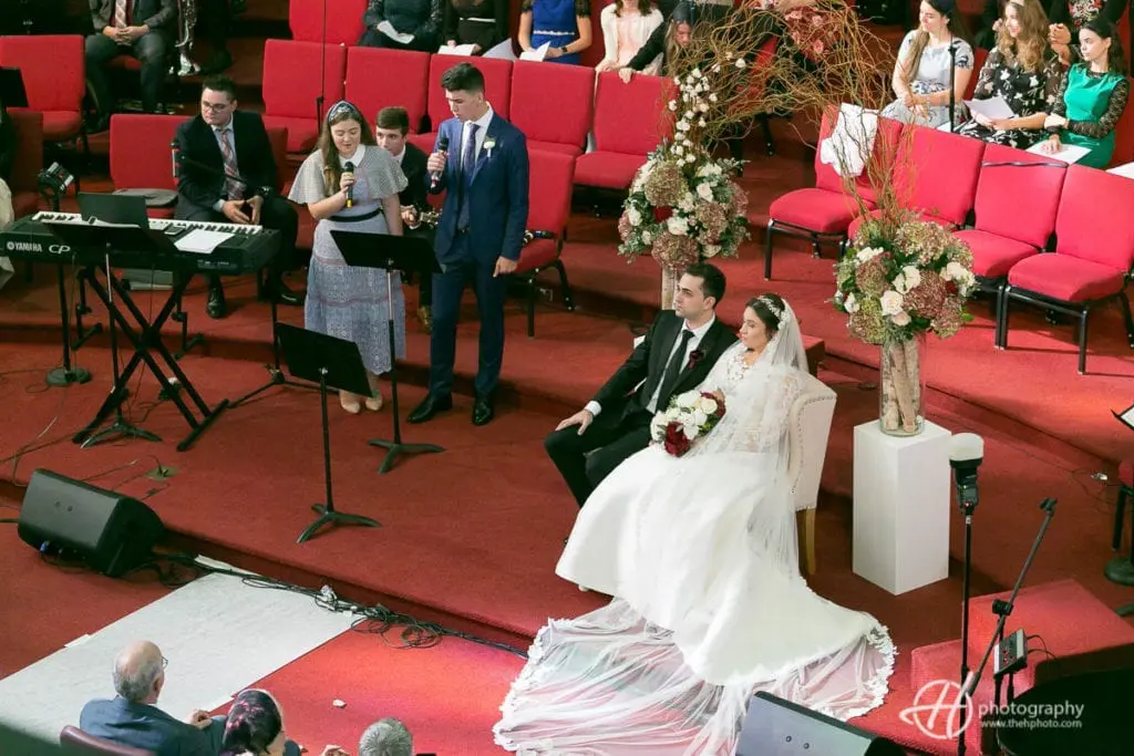 prays and songs for the couple