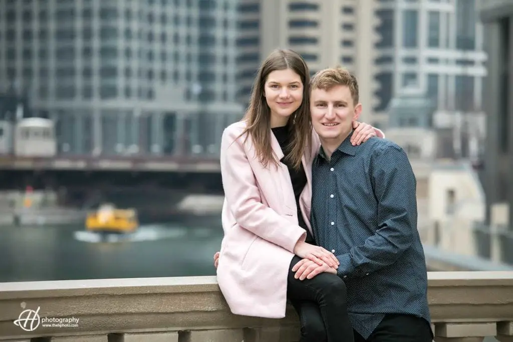Chicago river in background