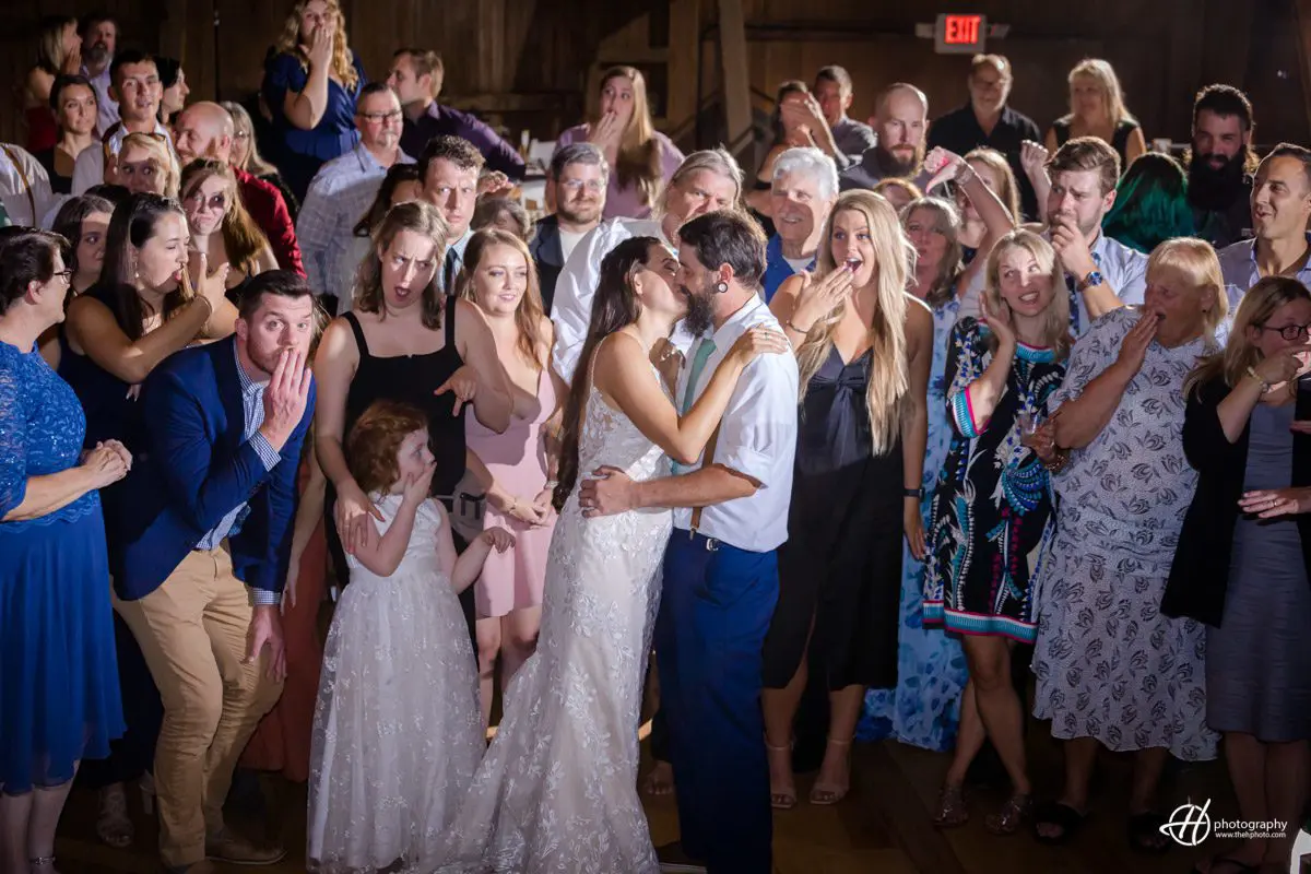 kiss-in-front-of-the-guests