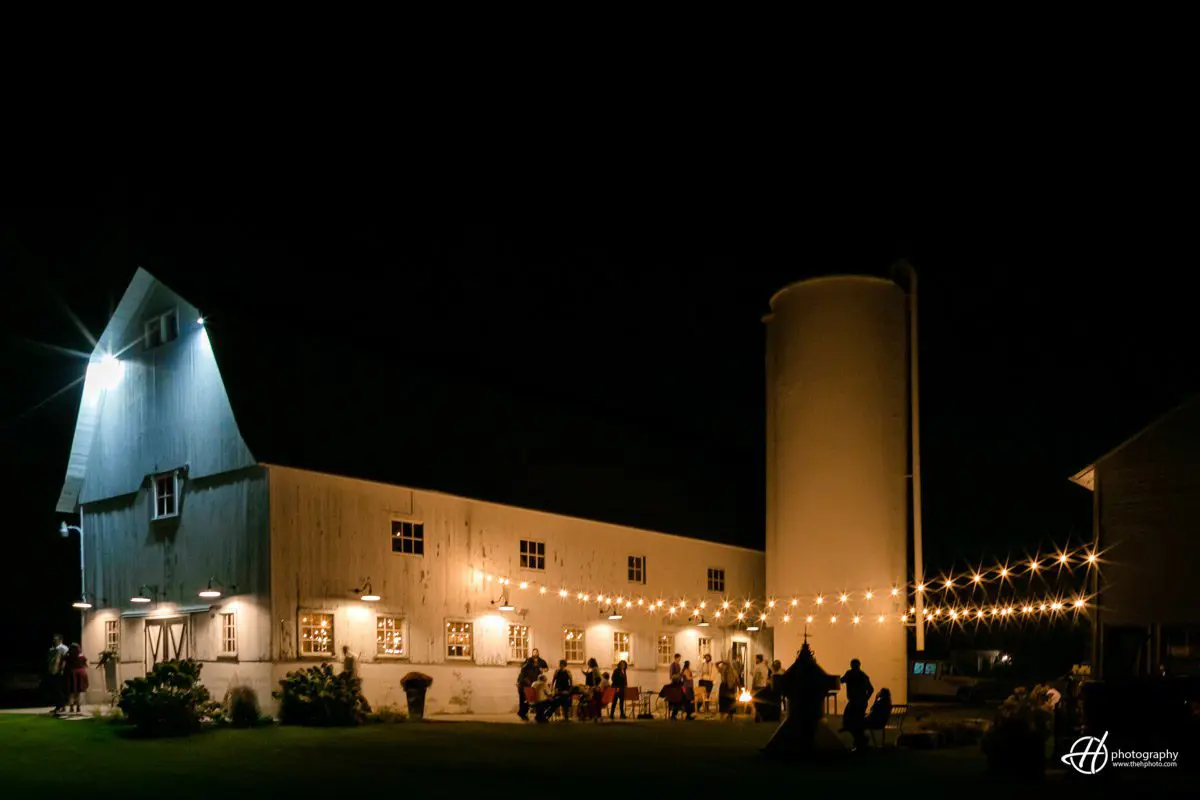 the-stem-farm-at-night