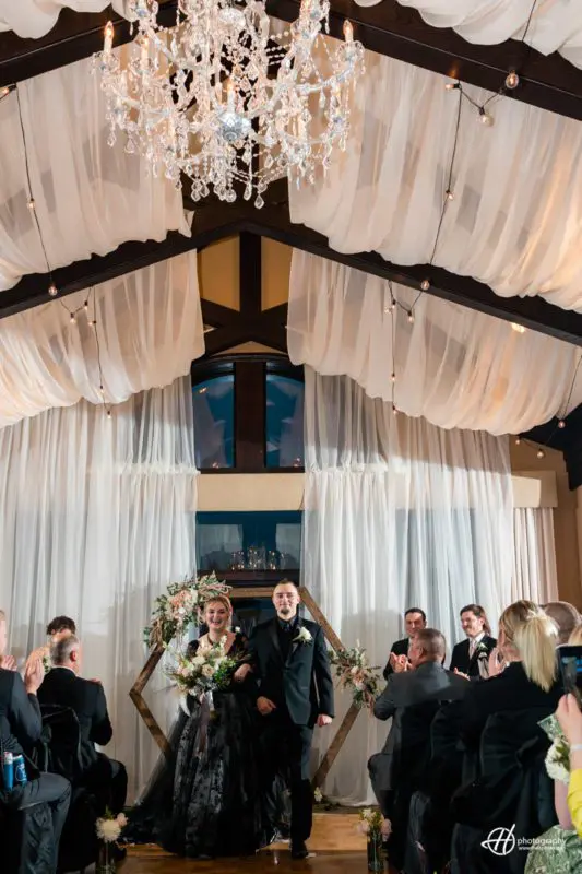 wedding ceremony at Bartlett Hills country club