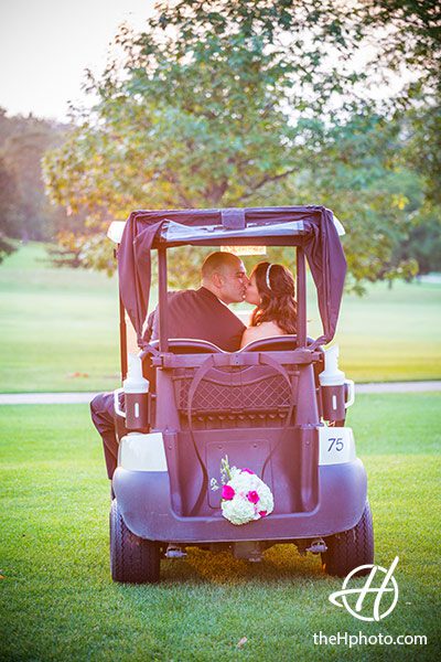 Bartlet-Hills-Wedding-Photos-with-cart