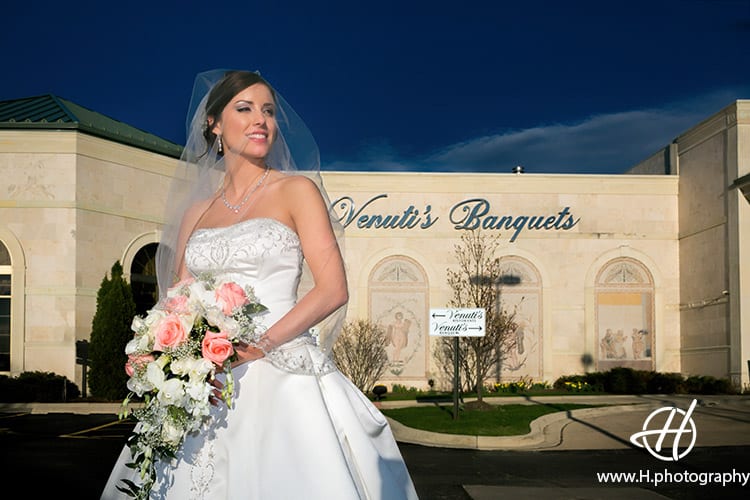 Wedding Venue Inspiration: Venuti’s in Addison, Illinois