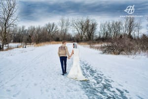Delia and Edi had another winter photo session for their wedding 