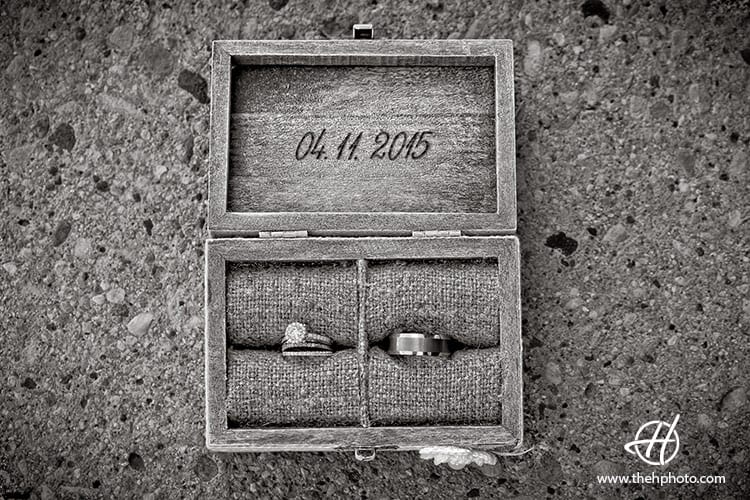 wedding-rings-vintage-box