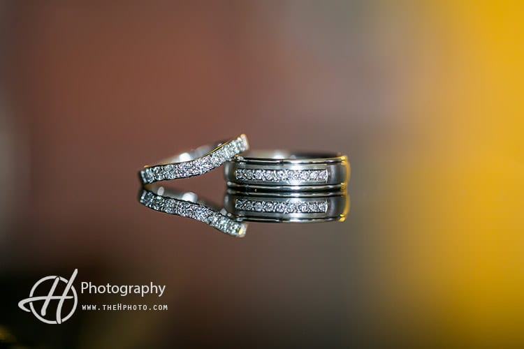 unique shot of the wedding rings