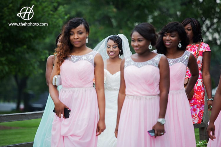 Girls-hidding-the-bride-at-first-look