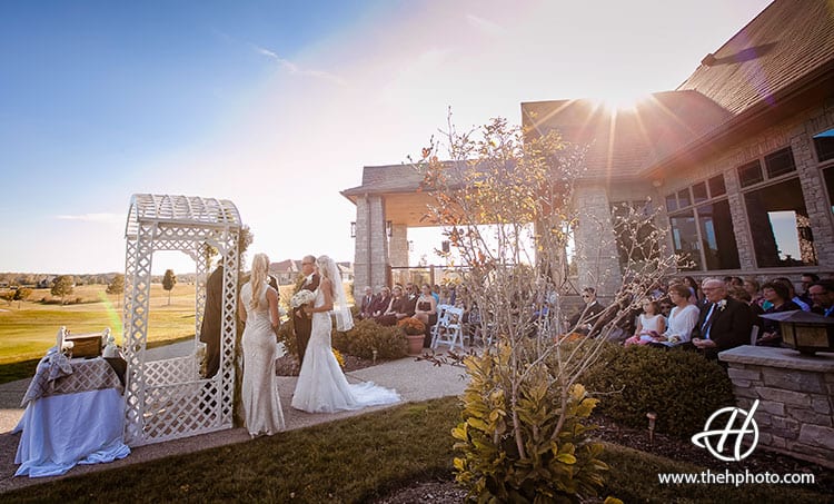 september-wedding-outdoor 