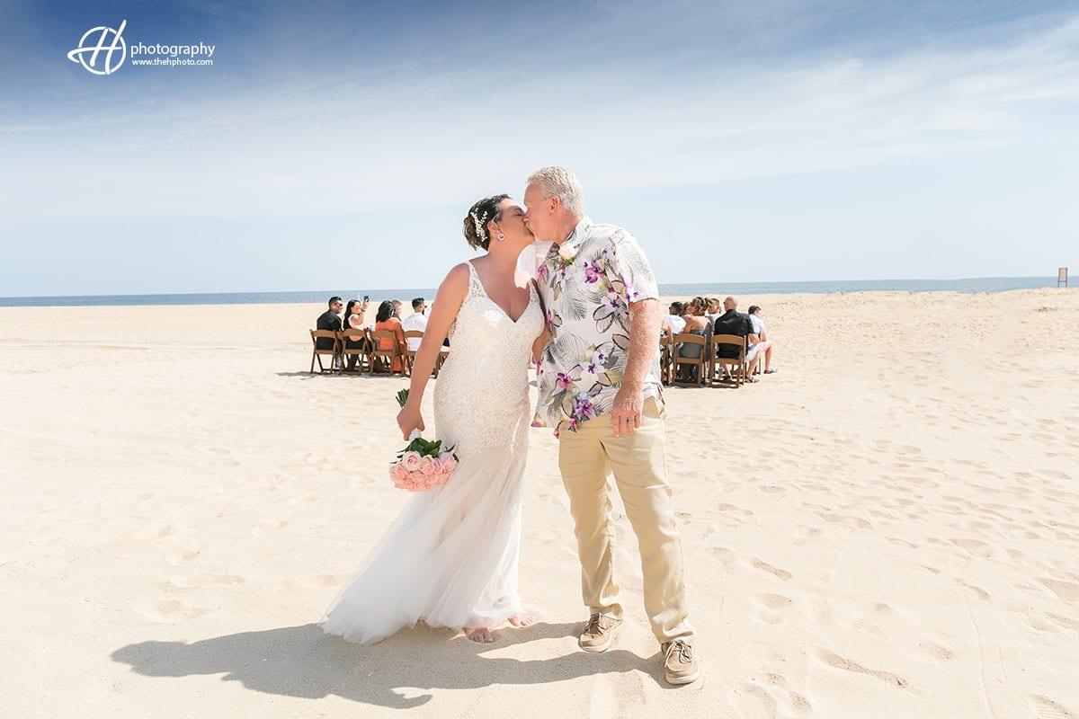 kissing on the beach in Mexico